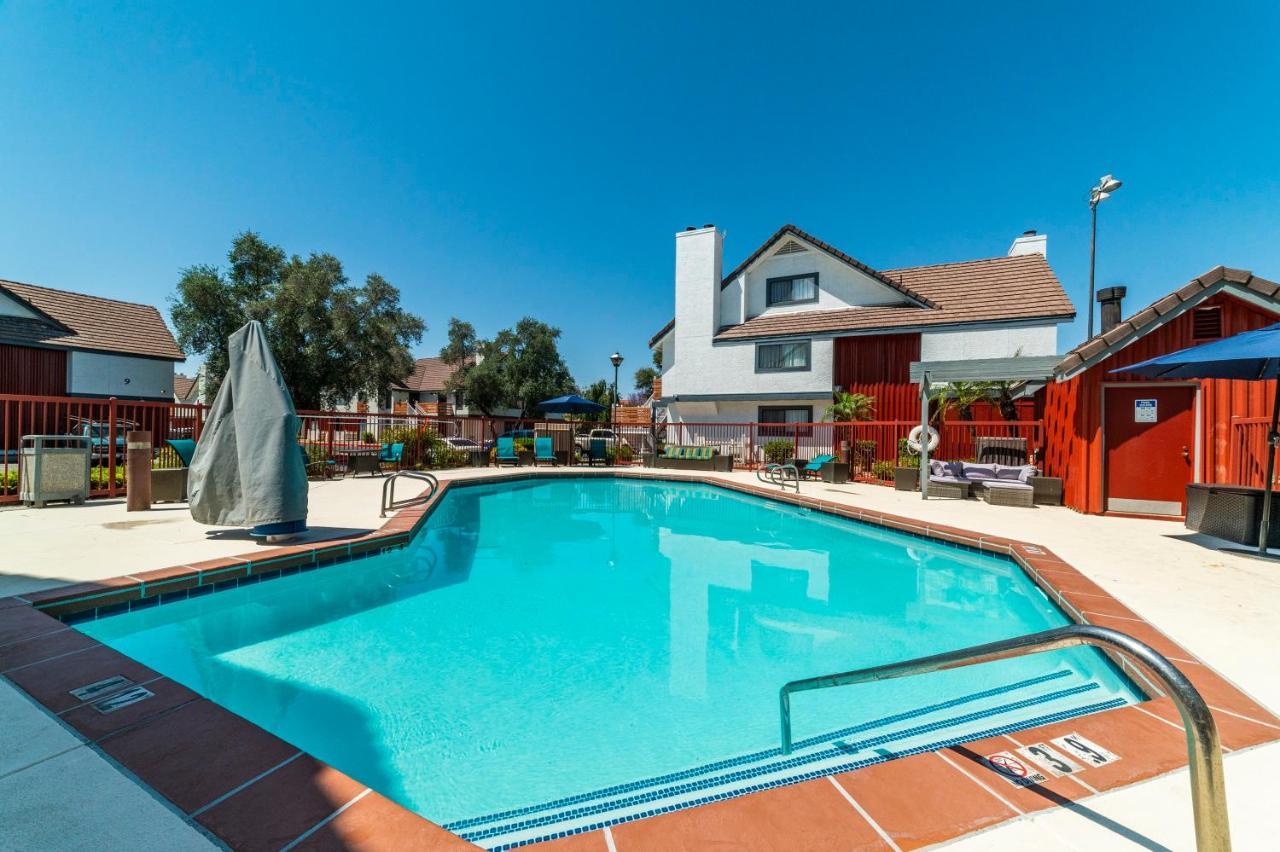 Metro Phx Downstairs Studio Sleeps 4 Ada Accessible ฟีนิกซ์ ภายนอก รูปภาพ