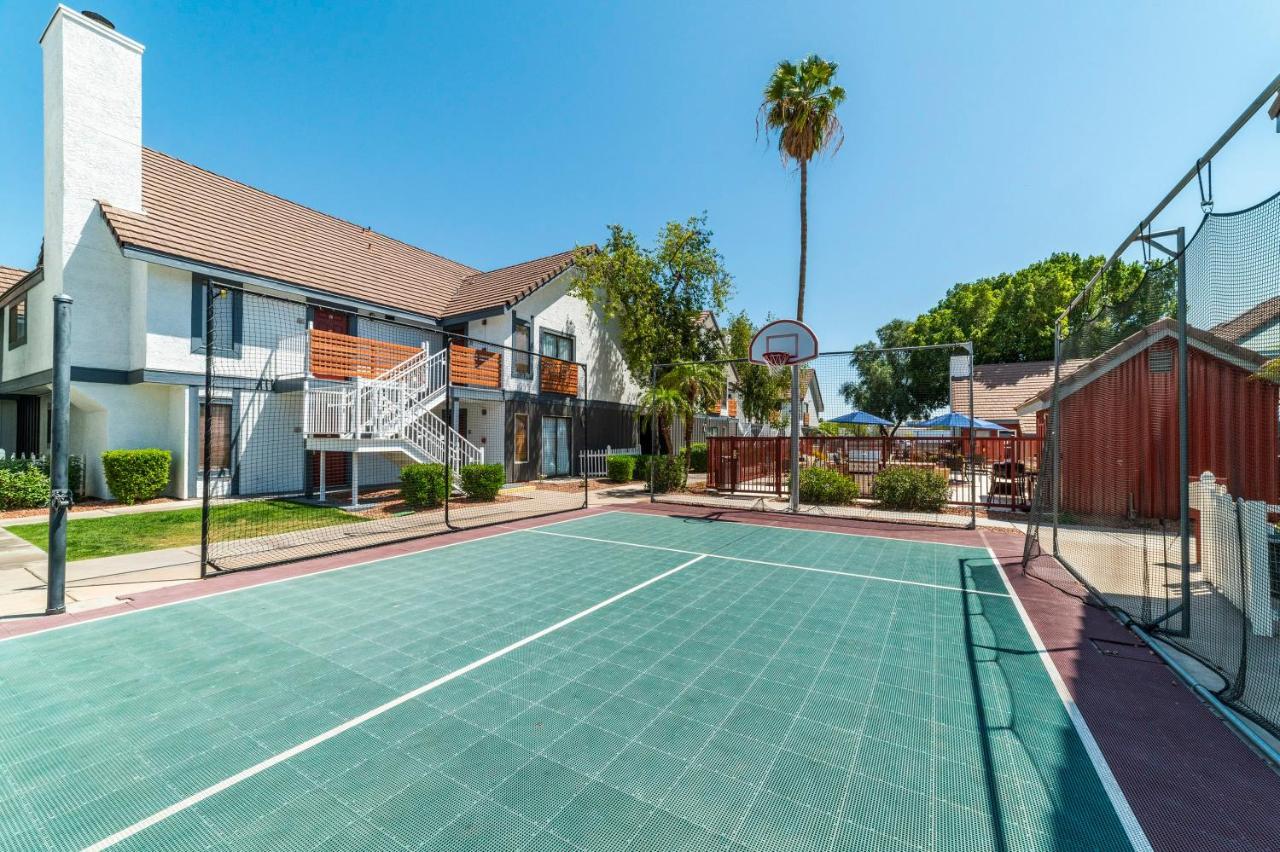 Metro Phx Downstairs Studio Sleeps 4 Ada Accessible ฟีนิกซ์ ภายนอก รูปภาพ