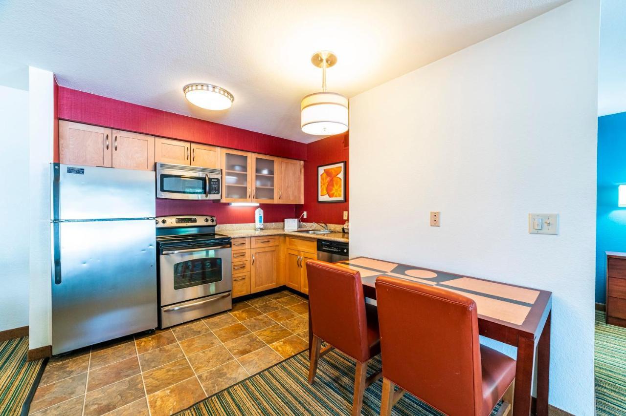 Metro Phx Downstairs Studio Sleeps 4 Ada Accessible ฟีนิกซ์ ภายนอก รูปภาพ
